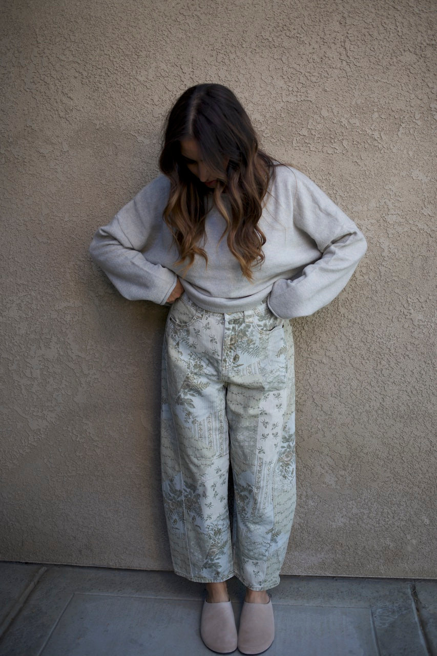 Vintage Print Barrel Jeans